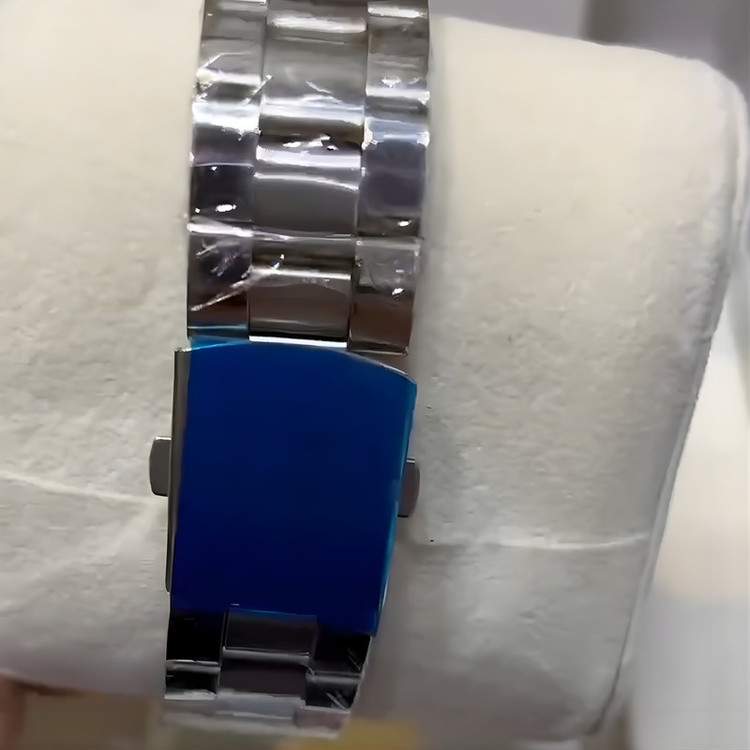 ساعت مچی عقربه ای دیزل شاخدار DIZEL - S/B/S